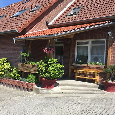 Garni Hotel-Pension Holum Neuharlingersiel Bagian luar foto
