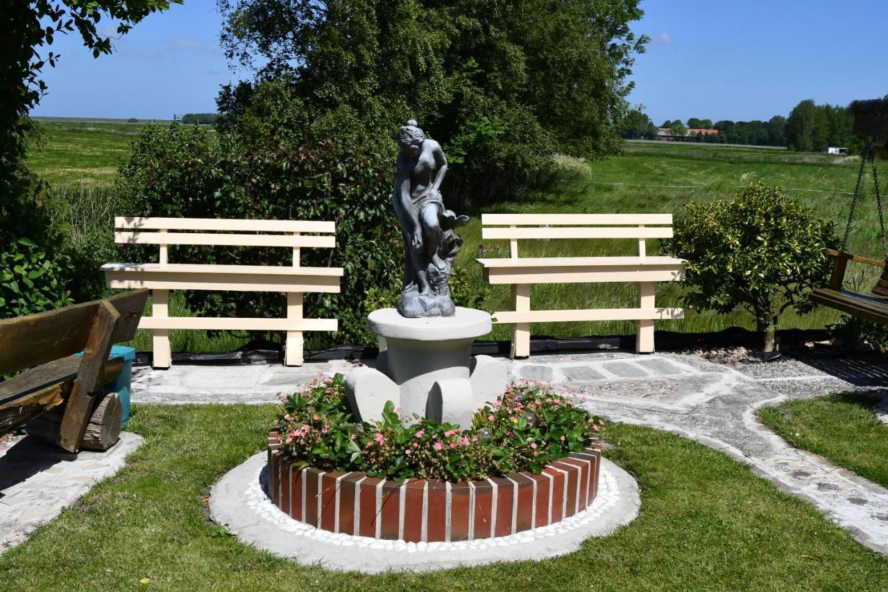 Garni Hotel-Pension Holum Neuharlingersiel Bagian luar foto