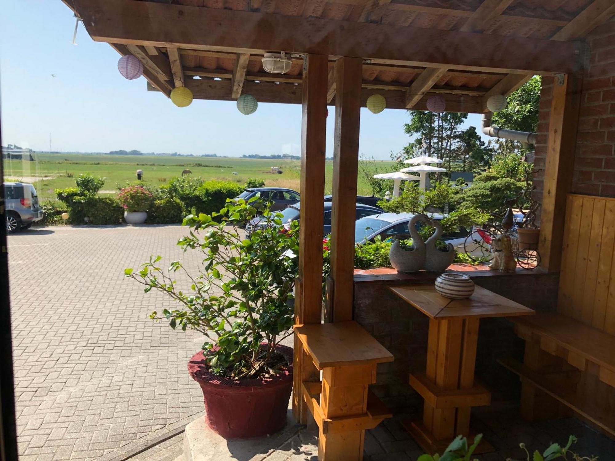 Garni Hotel-Pension Holum Neuharlingersiel Bagian luar foto