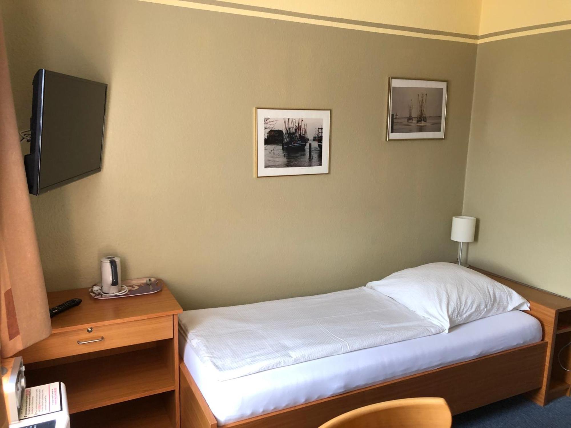 Garni Hotel-Pension Holum Neuharlingersiel Bagian luar foto