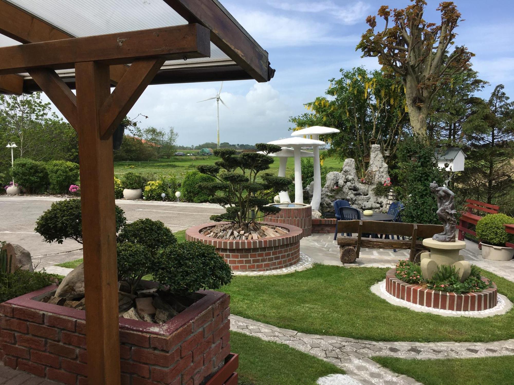 Garni Hotel-Pension Holum Neuharlingersiel Bagian luar foto