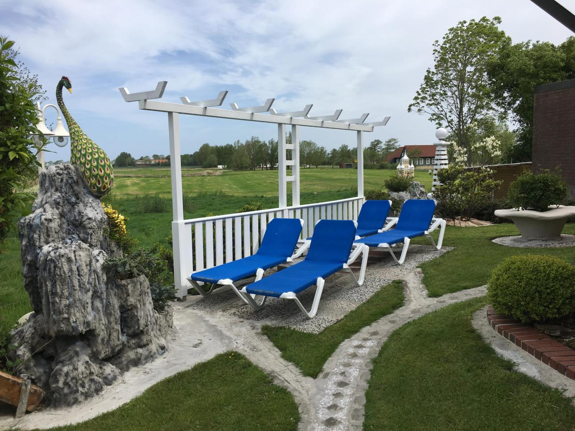Garni Hotel-Pension Holum Neuharlingersiel Bagian luar foto